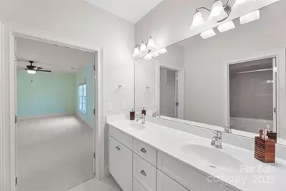 8928 Heydon Hall Circle, Charlotte, NC 28210 - Photo 18