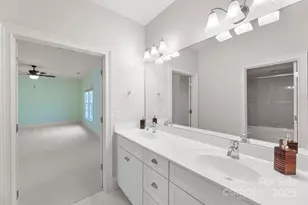 8928 Heydon Hall Cir, Charlotte, NC 28210 - Photo 18