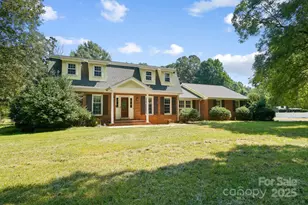 9551 Hitchgate Dr, Mint Hill, NC 28227 - Photo 4