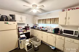 345 S Pea Ridge Rd, Mooresboro, NC 28114 - Photo 10