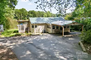 6778 Emerald Isle Dr, Sherrills Ford, NC 28673 - Photo 2