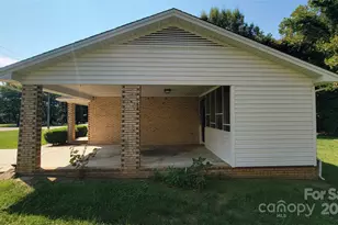 4841 Greenwood Dr, Gastonia, NC 28052 - Photo 16