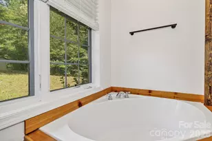 939 Morgan Hill Rd, Black Mountain, NC 28711 - Photo 18