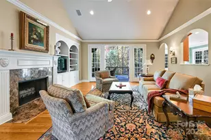 60 S Kuykendall Ct, Hendersonville, NC 28739 - Photo 6