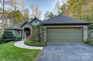 60 S Kuykendall Ct, Hendersonville, NC 28739 - Photo 4