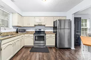 6501 Clavell Ln, Charlotte, NC 28210 - Photo 10