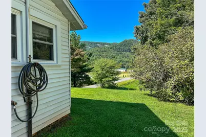 241 Canada Road, Tuckasegee, NC 28783 - Photo 18