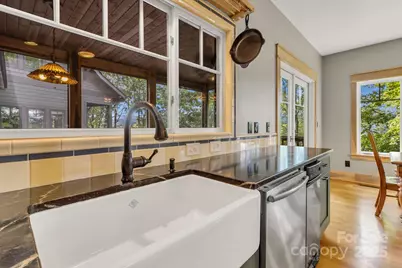 875 Creston Drive, Black Mountain, NC 28711 - Photo 18