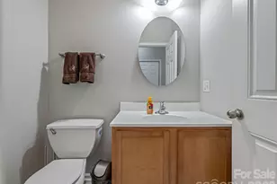 404 Villas Ct, Asheville, NC 28806 - Photo 10