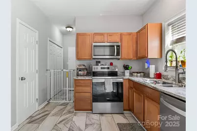 404 Villas Court, Asheville, NC 28806 - Photo 8