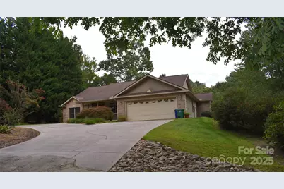 5 Kari Circle, Candler, NC 28715 - Photo 2