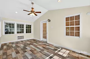 160 E Howard St, Tryon, NC 28782 - Photo 34