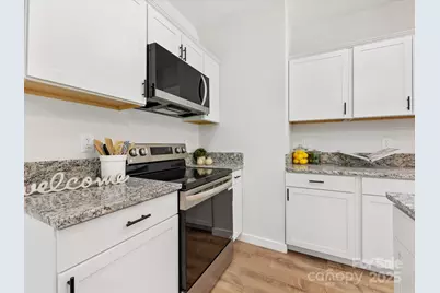 814 W Raleigh Avenue W, Statesville, NC 28677 - Photo 10