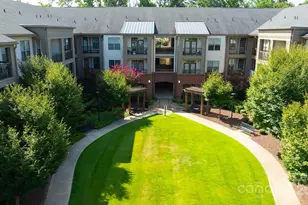 10624 Parrish St, Matthews, NC 28105 - Photo 6