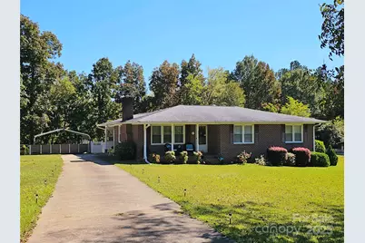 802 Linden Drive, Chester, SC 29706 - Photo 2