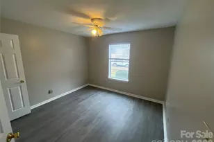 12042 Mallard Ridge Dr, Charlotte, NC 28269 - Photo 16