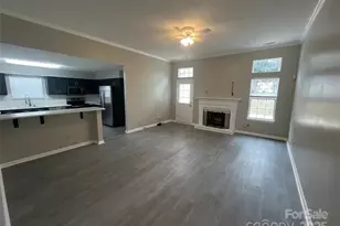 12042 Mallard Ridge Dr, Charlotte, NC 28269 - Photo 2