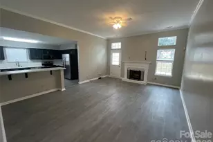 12042 Mallard Ridge Dr, Charlotte, NC 28269 - Photo 2