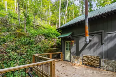 88 Mountain Farm Road, Burnsville, NC 28714 - Photo 2