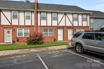 1300 Larchmont Place #208, Salisbury, NC 28147 - Photo 4