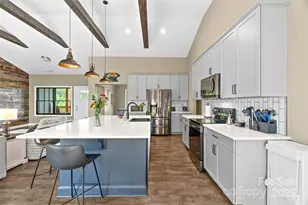 11 Farm Cove Ln, Leicester, NC 28748 - Photo 4