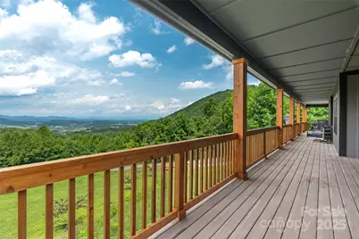 11 Farm Cove Lane, Leicester, NC 28748 - Photo 2