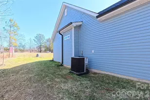 4018 Deerstone Ln, Clover, SC 29710 - Photo 4