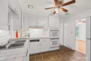 290 S Grandview Rd, Clover, SC 29710 - Photo 8