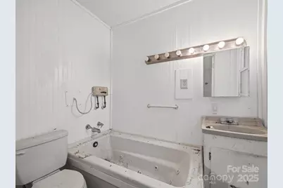 290 S Grandview Road, Clover, SC 29710 - Photo 16