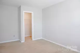 7507 Malden Park Dr, Charlotte, NC 28215 - Photo 6