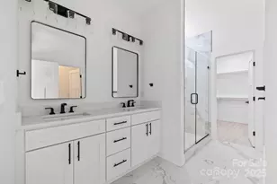 67 Valentine St, Flat Rock, NC 28731 - Photo 16