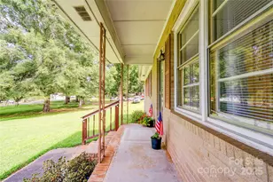 5009 Pecan Dr, Shelby, NC 28152 - Photo 4