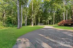 402 Shiloh Rd, Statesville, NC 28677 - Photo 34