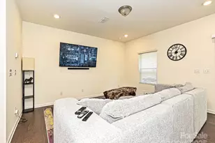 348 Abington St, Matthews, NC 28104 - Photo 6