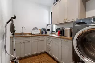 3637 Pelham Ln, Charlotte, NC 28211 - Photo 32