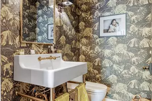 3637 Pelham Ln, Charlotte, NC 28211 - Photo 16