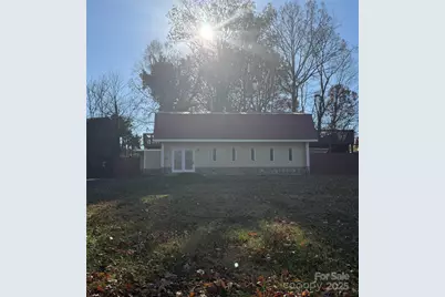 1805 Burkemont Avenue, Morganton, NC 28655 - Photo 1