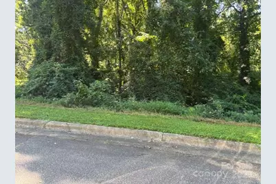 821 & 831 16th Avenue Lane NW, Hickory, NC 28601 - Photo 2