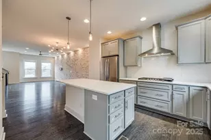 2736 Grand Union Way, Charlotte, NC 28209 - Photo 8