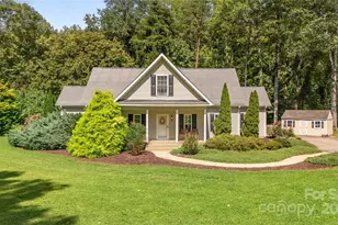 19 Lynnbrook Way, Columbus, NC 28722 - Photo 1