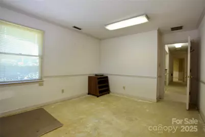 1910 Dale Earnhardt Boulevard, Kannapolis, NC 28083 - Photo 14
