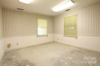 1910 Dale Earnhardt Boulevard, Kannapolis, NC 28083 - Photo 16