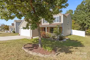 6839 Harter Ct, Raleigh, NC 27610 - Photo 2