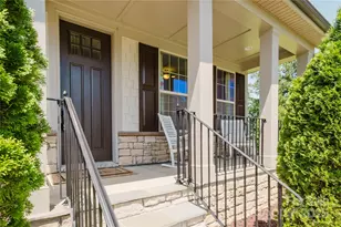 15431 Cimarron Hills Ln, Charlotte, NC 28278 - Photo 2