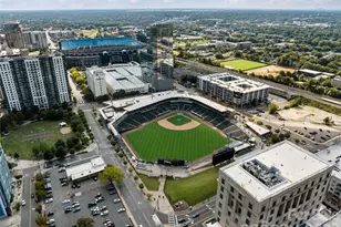 333 W Trade St, Charlotte, NC 28202 - Photo 32