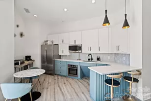 333 W Trade St, Charlotte, NC 28202 - Photo 34