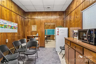 522 W Fleming Drive, Morganton, NC 28655 - Photo 4