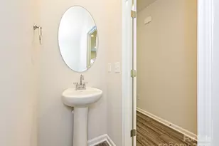 4108 Summit Woods Dr, Charlotte, NC 28216 - Photo 4