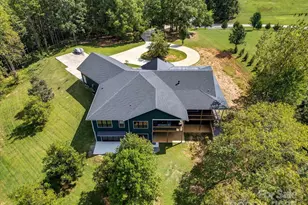 1070 Saddle Back Lane, Mooresville, NC 28115 - Photo 6