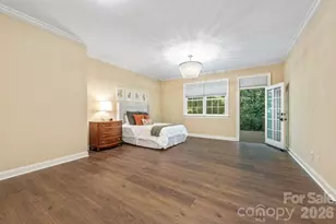 946 Laurel Creek Ln, Charlotte, NC 28211 - Photo 36